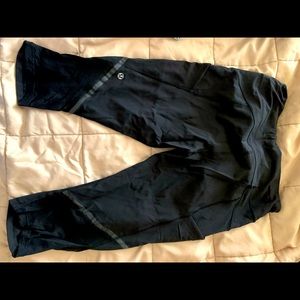 Lululemon crop size 8